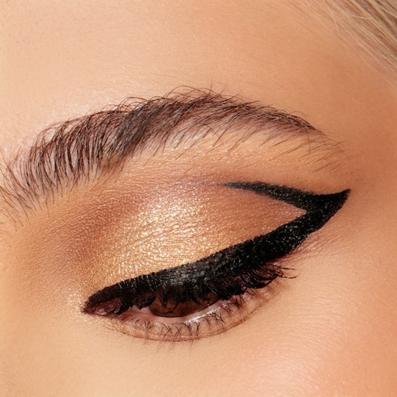 NIB✅Patrick Starrr’s ONE / SIZE
Point Made Eyeliner & Eyeshadow Set - Picture 5 of 10